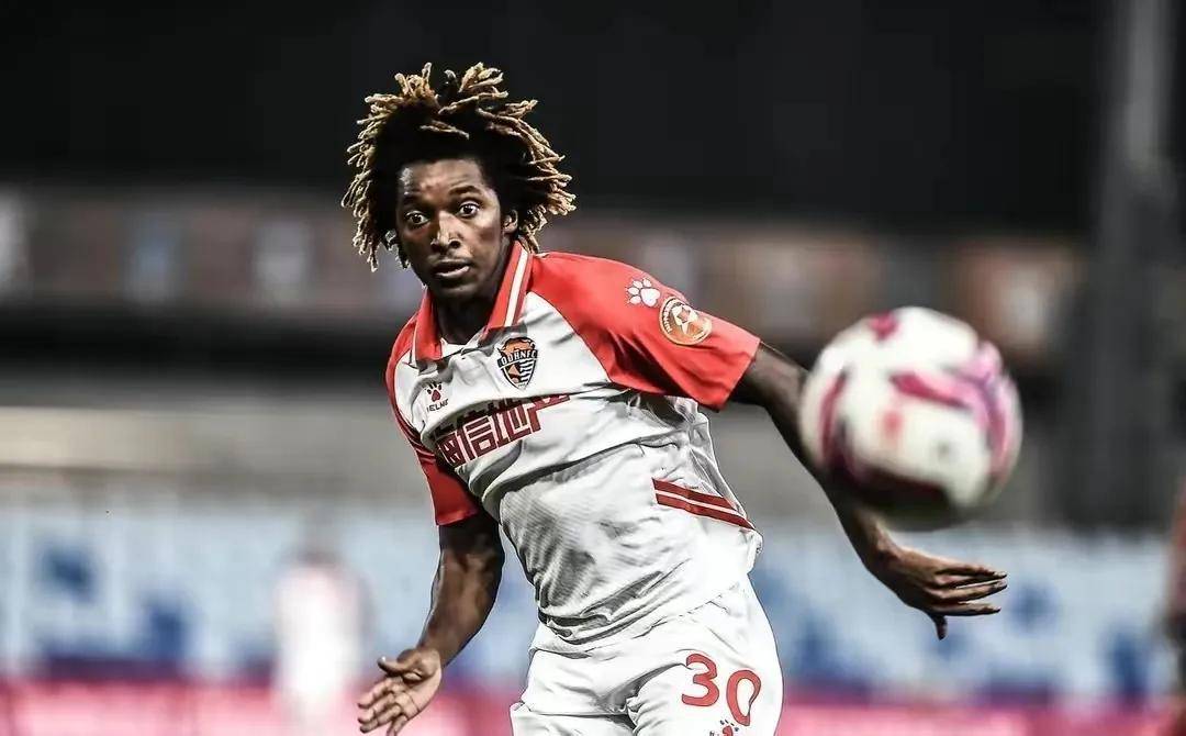 问鼎国际-关于凯恩新星出色防守表现惊艳，澳大利亚队未来可期！的信息