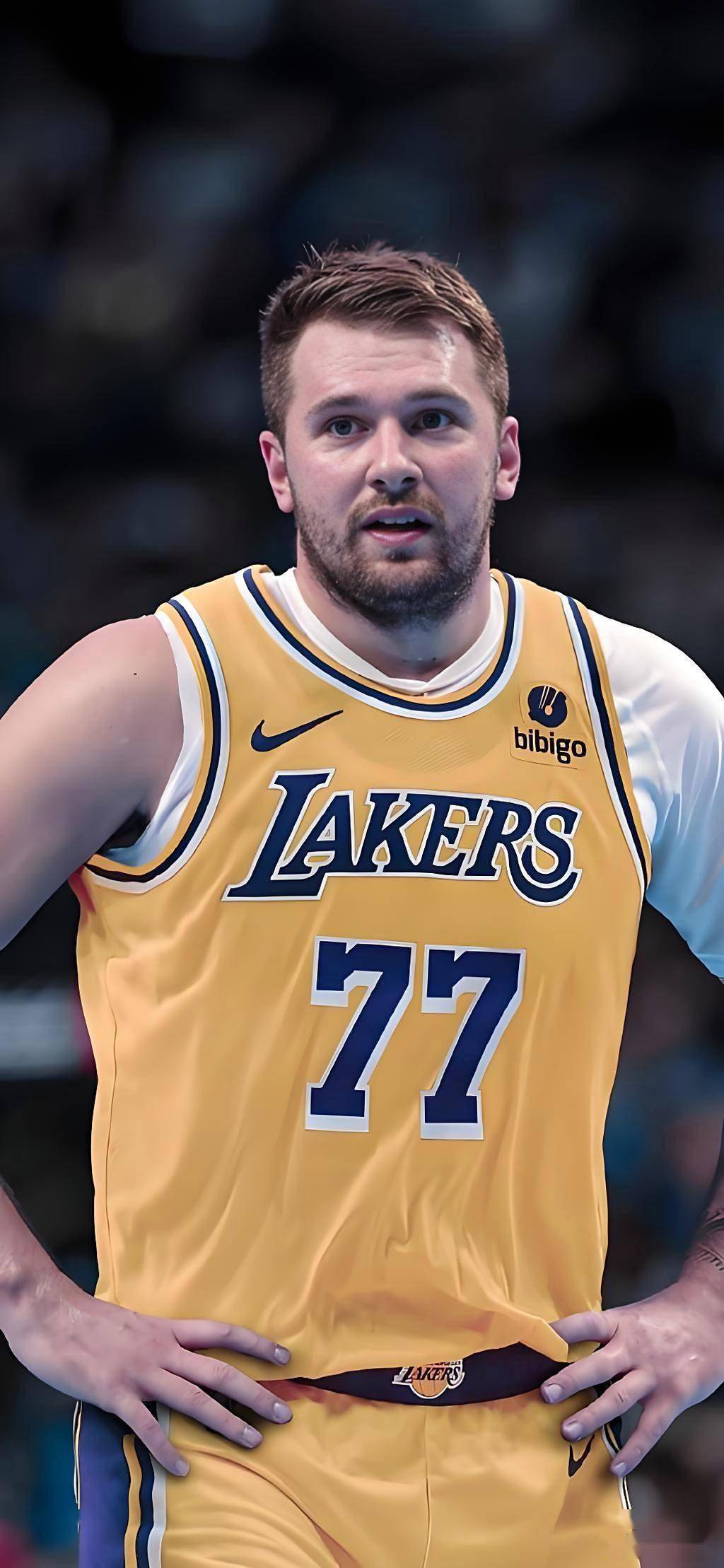 问鼎国际-东契奇连续三场比赛得分超过突破纪录，拜仁挑战极限！的简单介绍