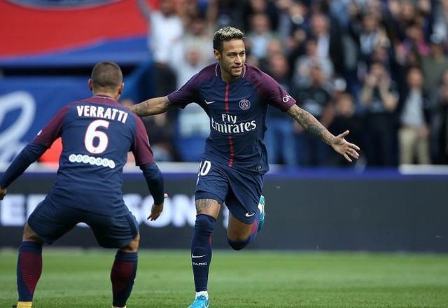 问鼎国际- 内马尔超然混剪 